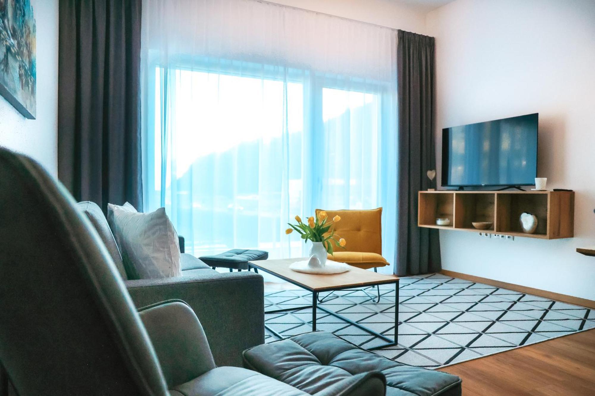 Alpenluxus Presents - Marias Zillertalblick With Roof Terrace, 3 Bedrooms & Parking Space Schlitters Εξωτερικό φωτογραφία